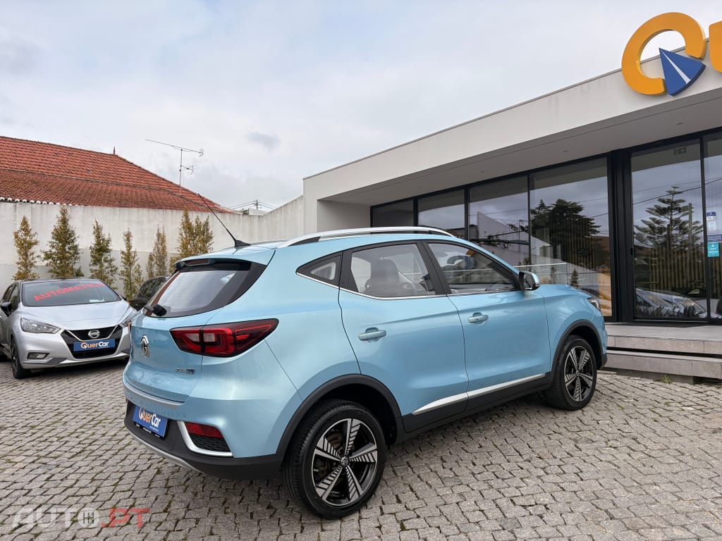 MG ZS EV 44.5 kWh Luxury