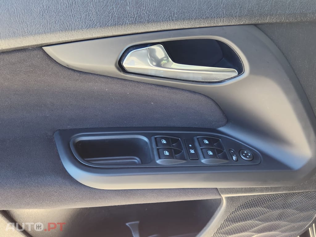 Fiat Tipo 1.3 M-Jet Lounge