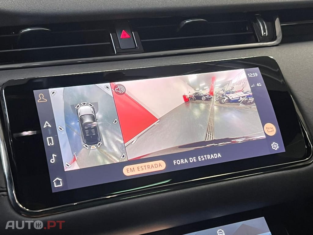 Land Rover Evoque 1.5 I3 PHEV 300 AWD Auto R-Dynamic