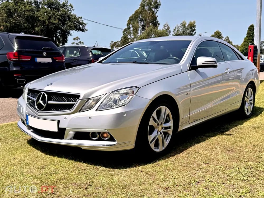Mercedes-Benz E 220 CDi Avantgarde BlueEfficiency
