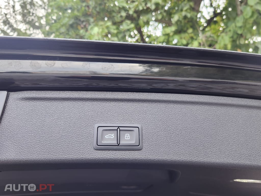 Audi A4 Avant 40 TDI S line S tronic