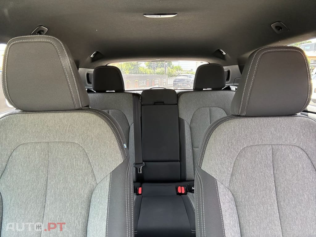Volvo XC40 2.0 B3 Plus Dark