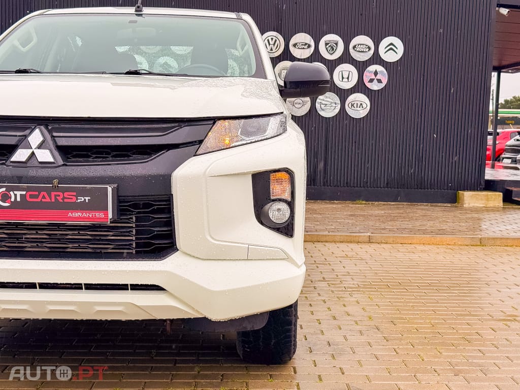 Mitsubishi L200 2.3 DI-D CD Invite 4WD