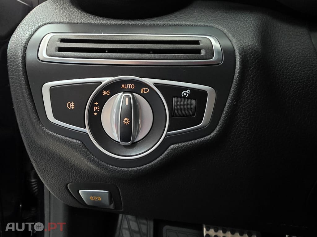 Mercedes-Benz C 200 d AMG LINE