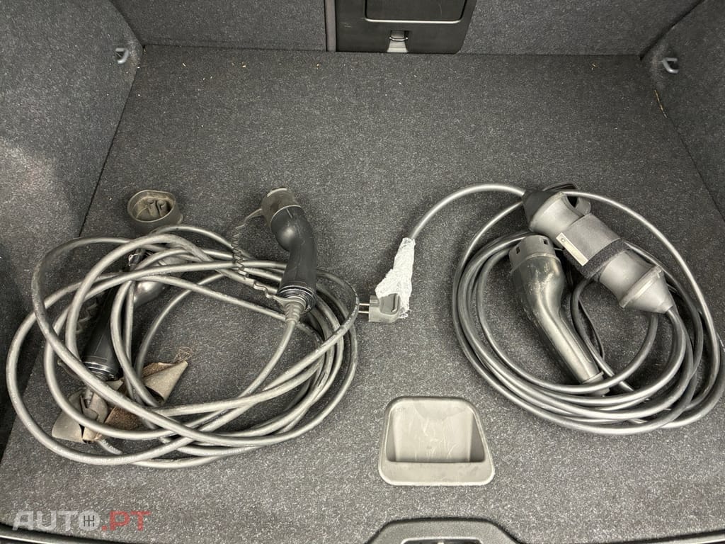 Volvo XC40 1.5 T4 PHEV Start