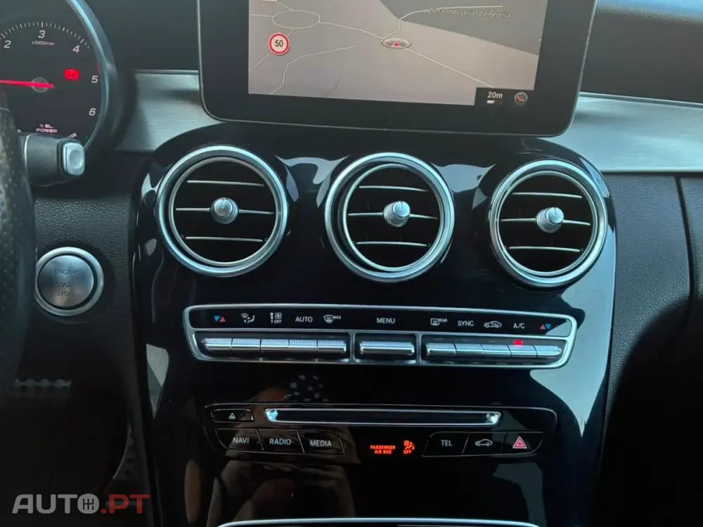 Mercedes-Benz C 300 De  HYBRID BLUE TEC AMG LINE