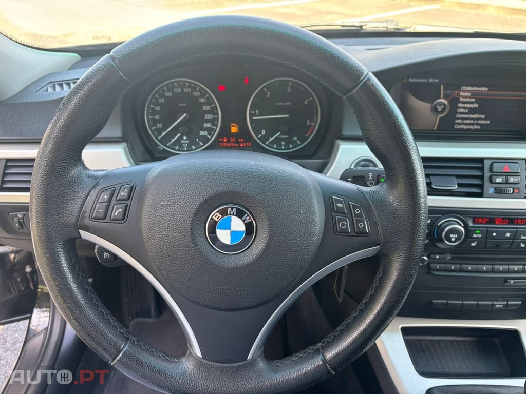 BMW 320 d Touring Navigation