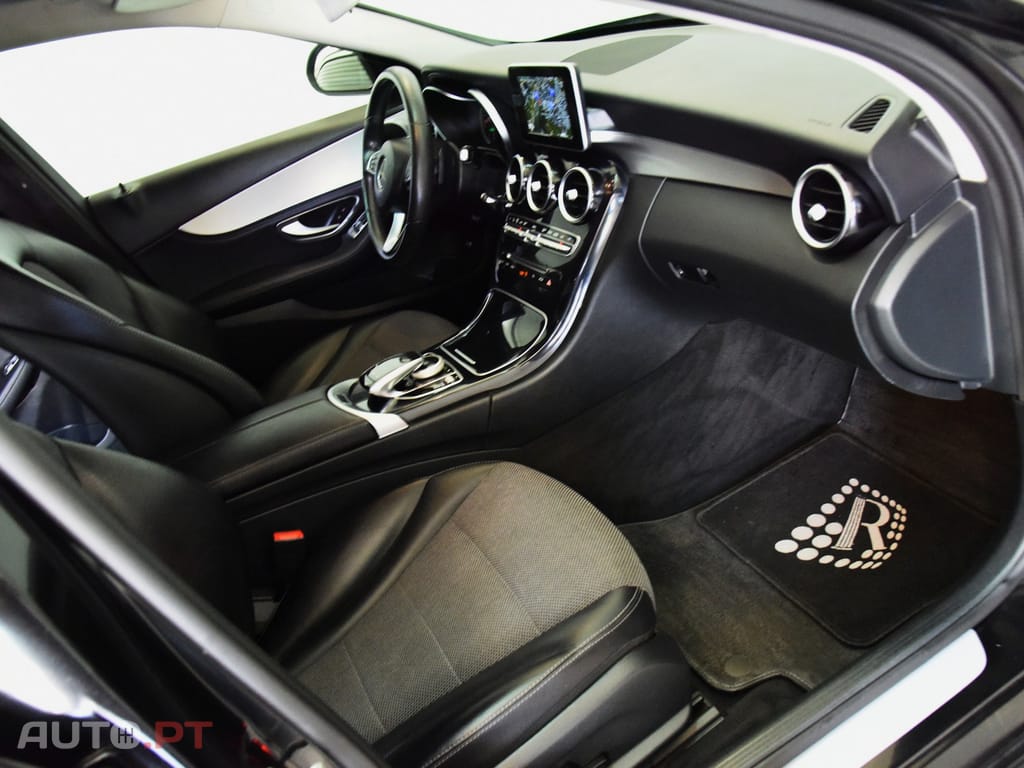 Mercedes-Benz C 300 BlueTEC Hybrid AMG Line