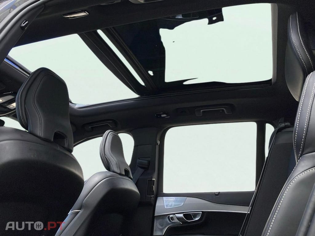 Volvo XC90 2.0 T8 PHEV Ultimate Dark AWD