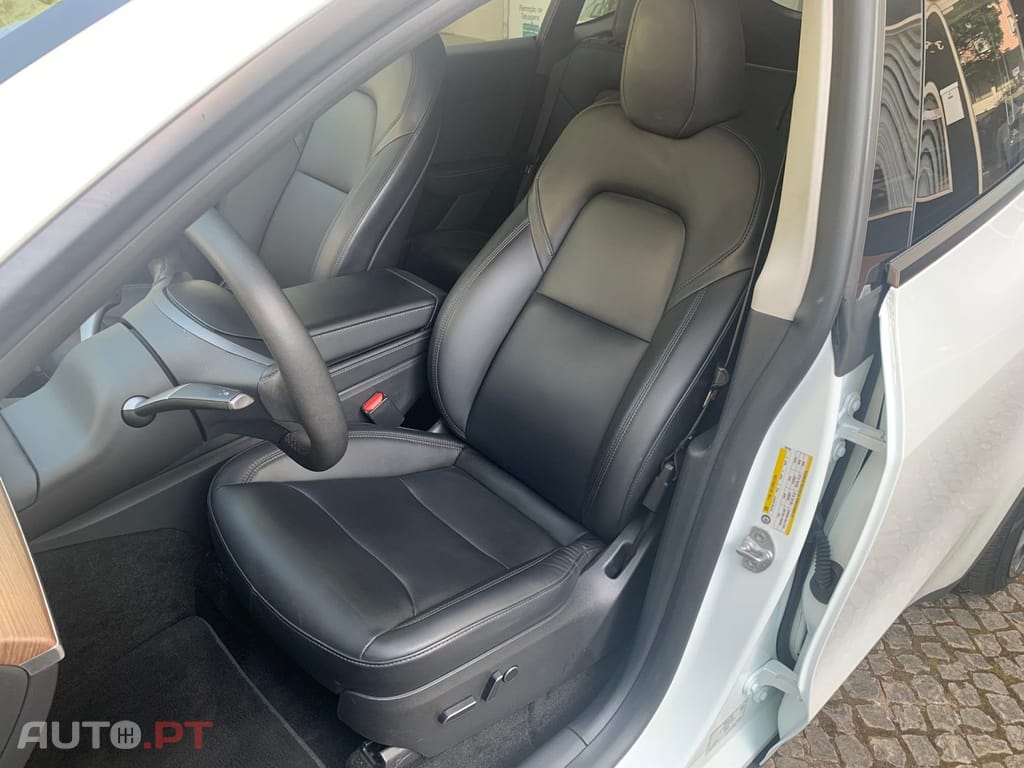 Tesla Model Y Performance Tração Integral