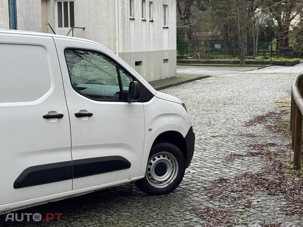 Peugeot Partner 1.5 BlueHDi Premium Standard