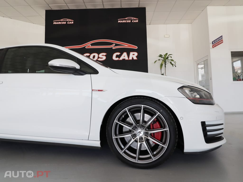 Volkswagen Golf GTI Performance