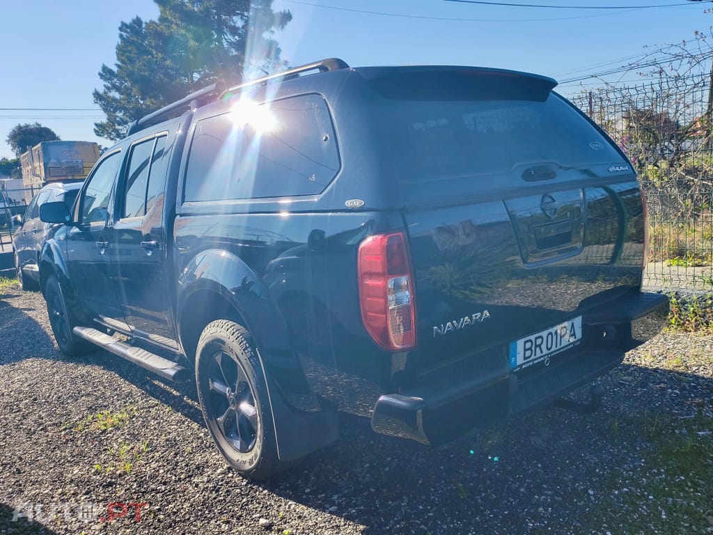 Nissan Navara 2.5 dCi CD LE Premium