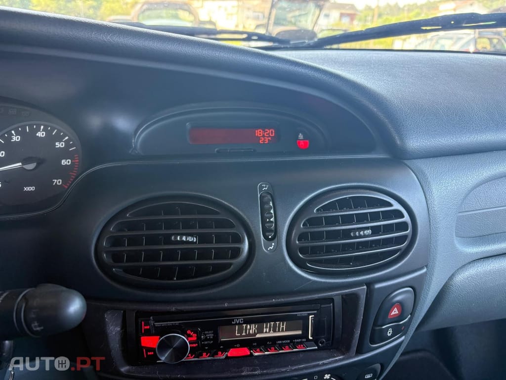 Renault Mégane 1.4 Symbol