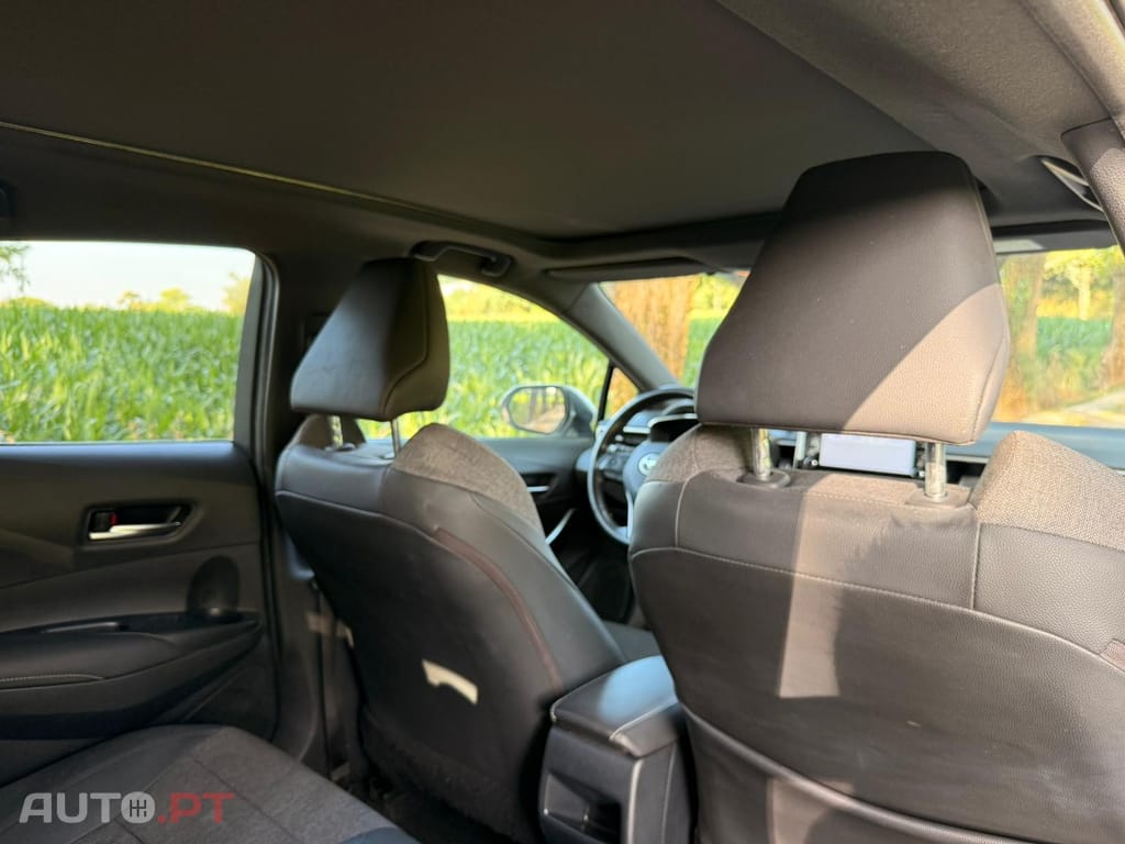 Toyota Corolla 1.8 Hybrid Design