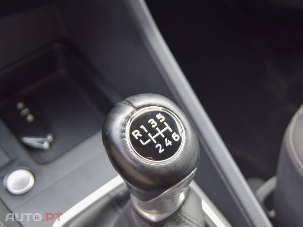 Ford Tourneo 2.0 TDCi Titanium 5 lugares