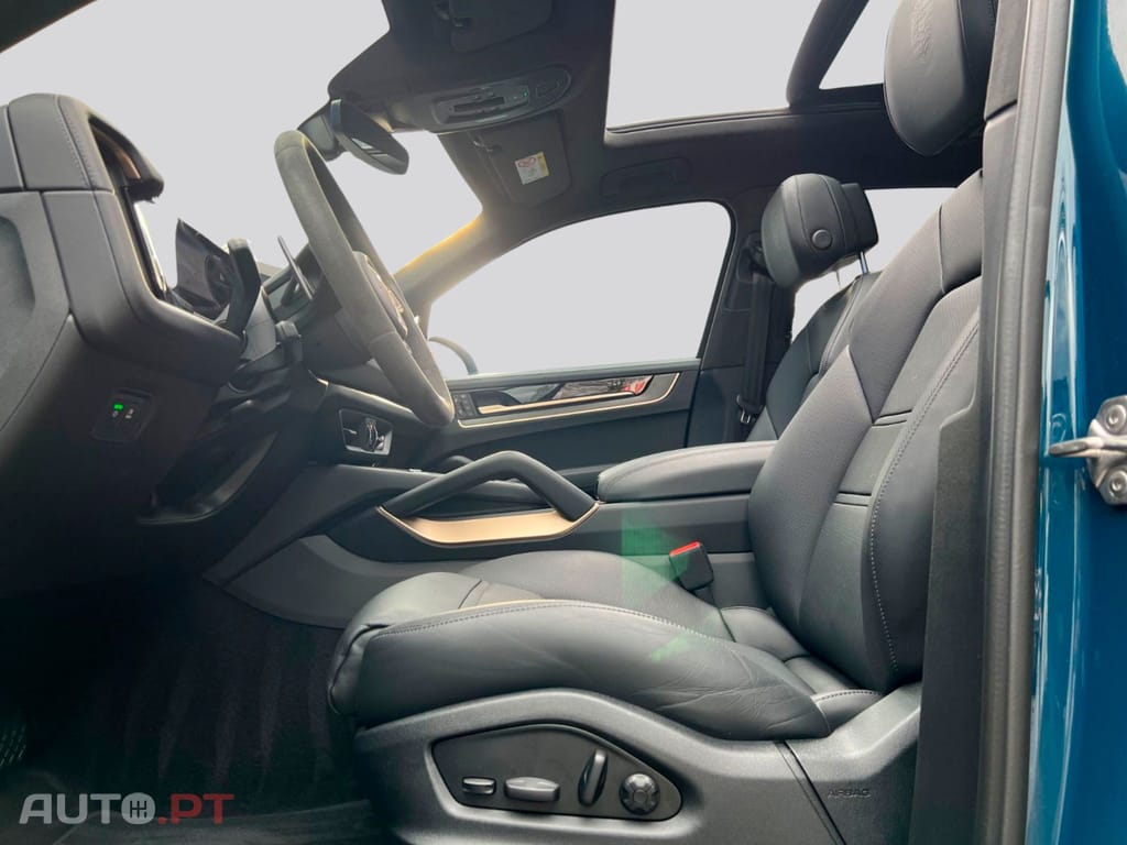 Porsche Cayenne I.V.A DEDUTIVEL E-Hyb