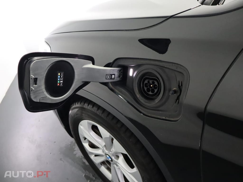 BMW X1 xDrive25e Business Advantage