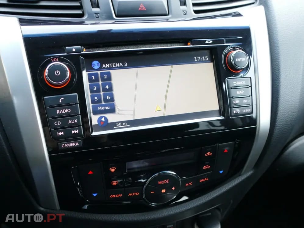 Nissan Navara 2.3 dCi CD 4WD N-Connecta Navi+Barras