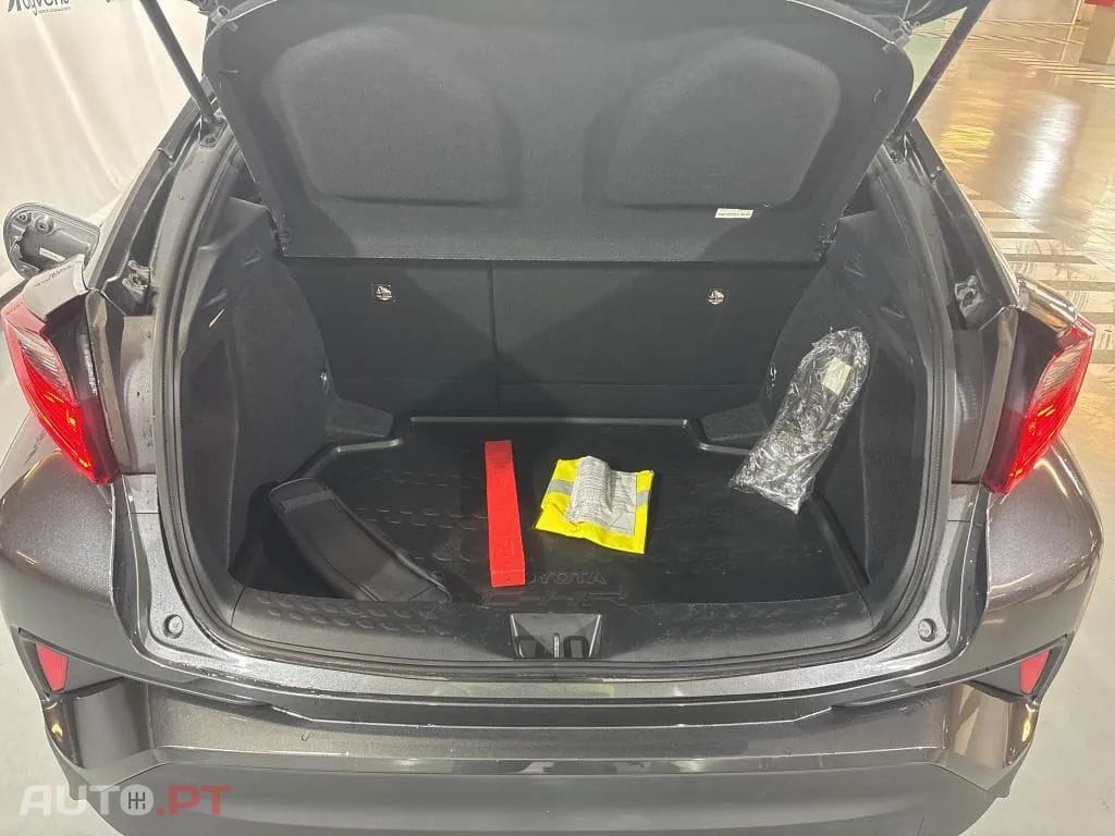 Toyota C-HR 1.8 HSD Comfort