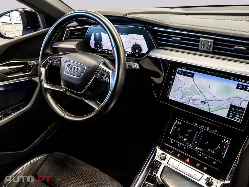 Audi E-Tron I.V.A DEDUTÍVEL  50  S LINE