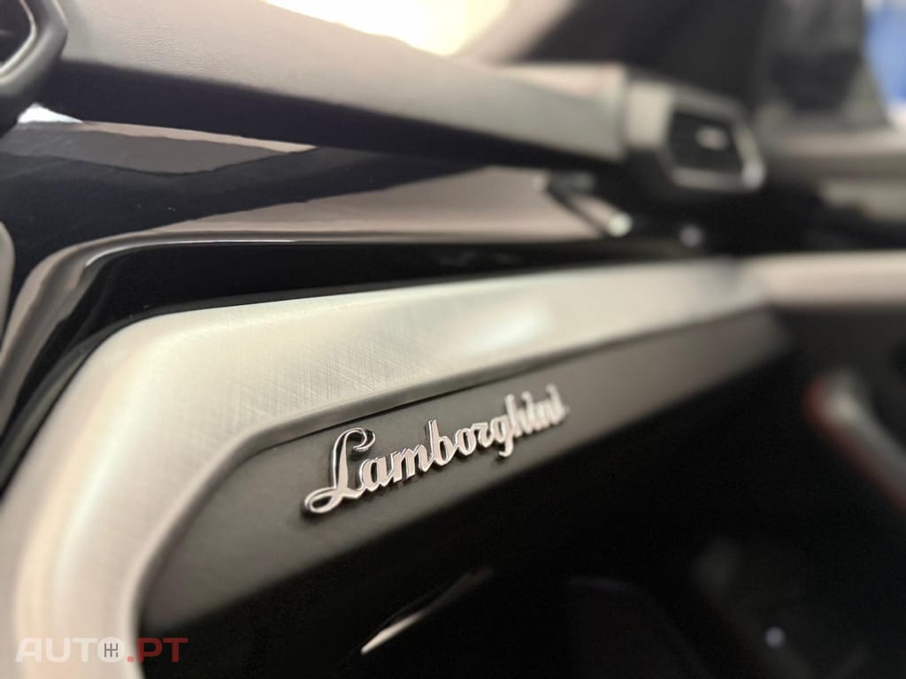 Lamborghini Urus 4.0 V8