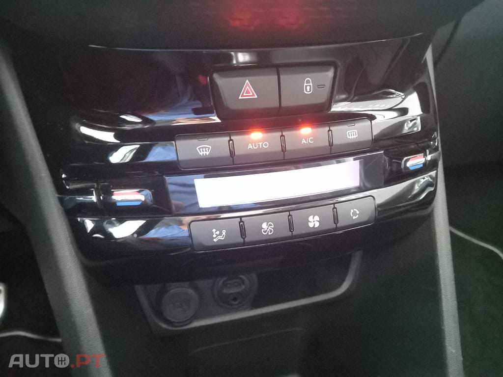 Peugeot 2008 1.2 PureTech Allure