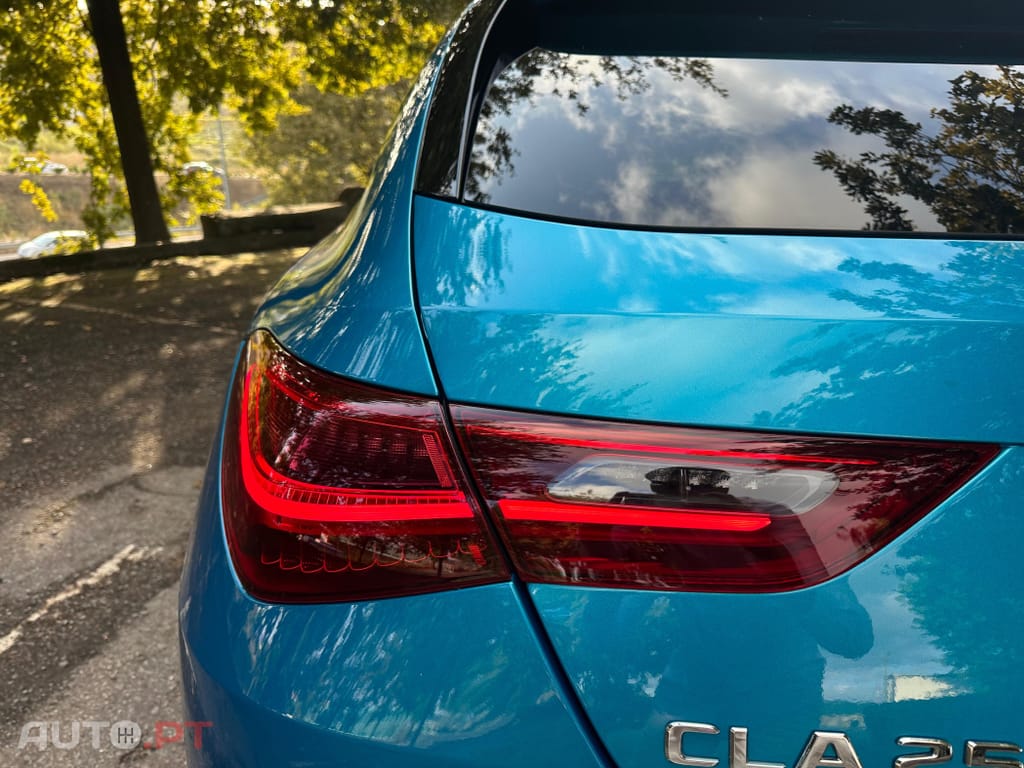 Mercedes-Benz CLA 250 e AMG Line