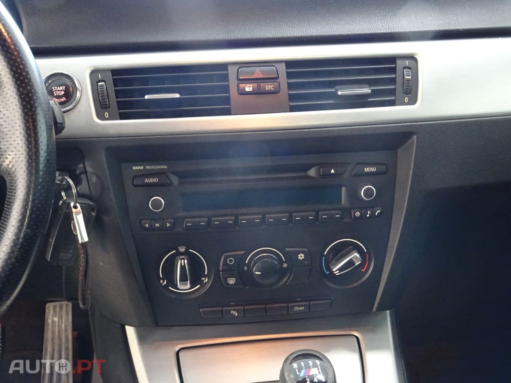 BMW 320 d Coupe Edição M