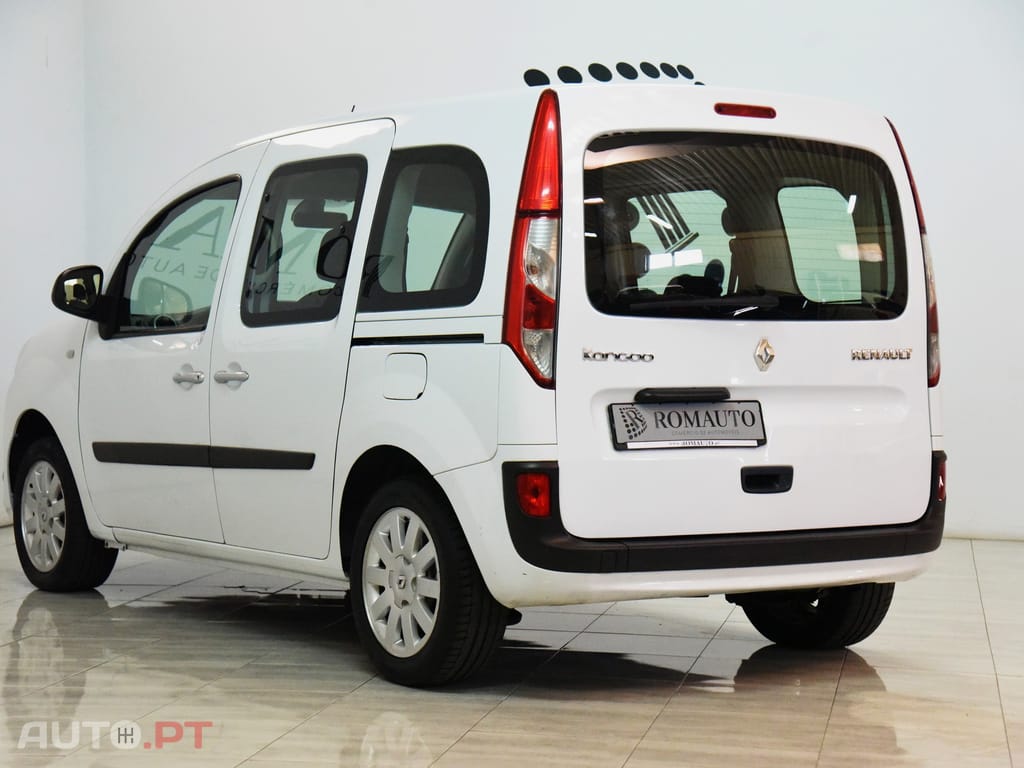 Renault Kangoo 1.5 Blue dCi L1 Business — fotografia 8
