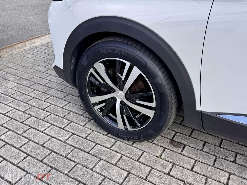 Peugeot 5008 1.5 BlueHDi Allure EAT8