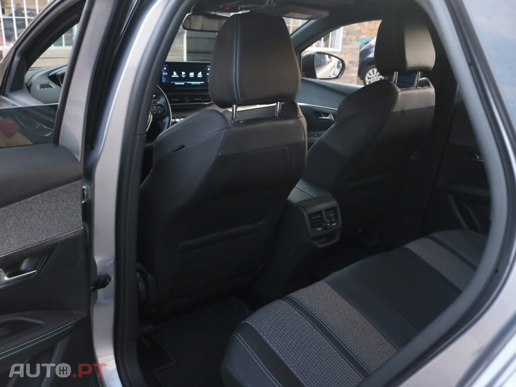 Peugeot 3008 1.5 BlueHDi Allure Pack EAT8