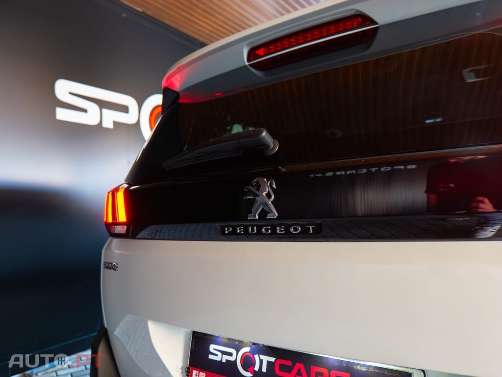 Peugeot 5008 1.2 PureTech Allure Pack EAT8