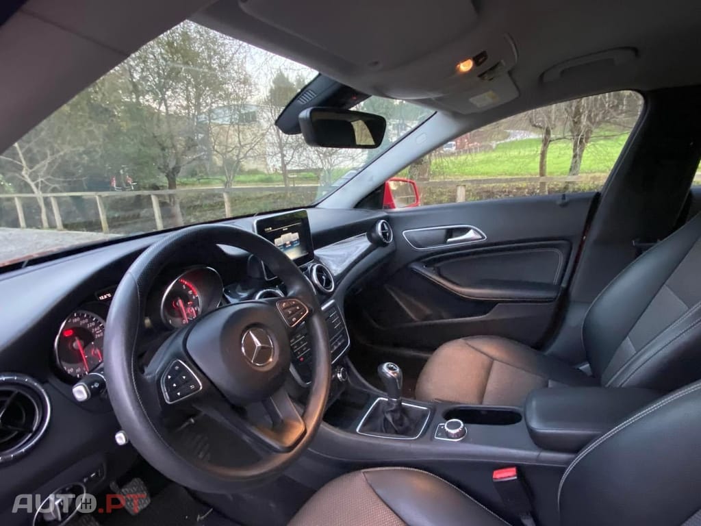Mercedes-Benz CLA 200 d Shooting Brake Urban