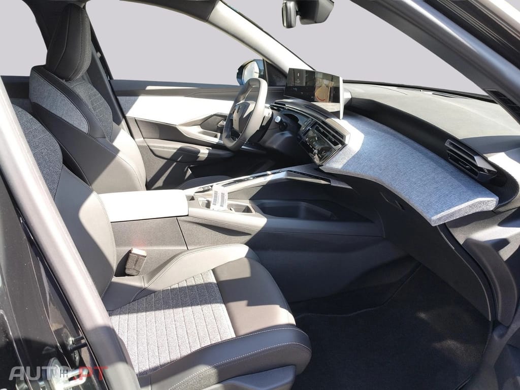 Peugeot E-5008 73 kWh Allure  I.V.A DEDUTÍVEL