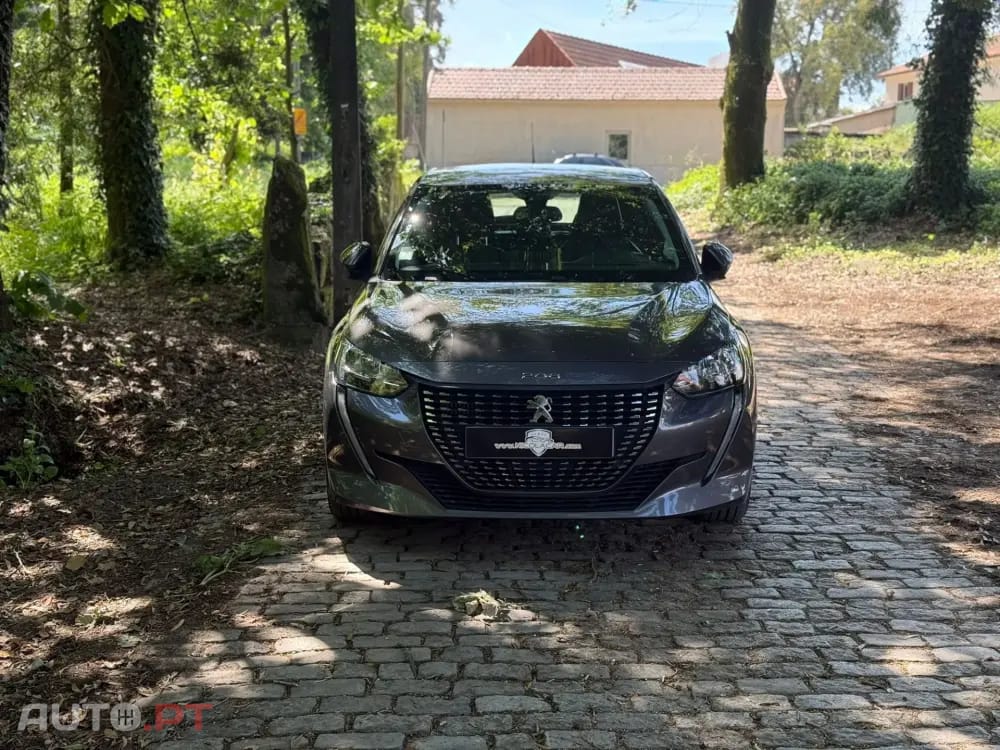 Peugeot 208 1.2 PureTech Allure Pack EAT8