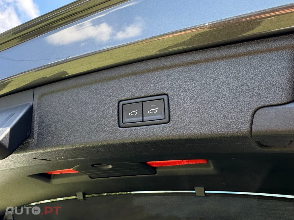 Volkswagen Touareg 3.0 TDI V6 R-Line