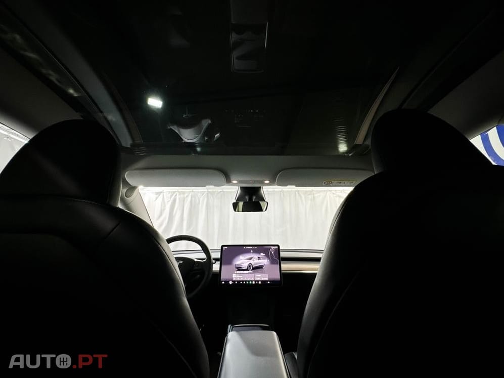 Tesla Model Y Long Range Dual Motor AWD