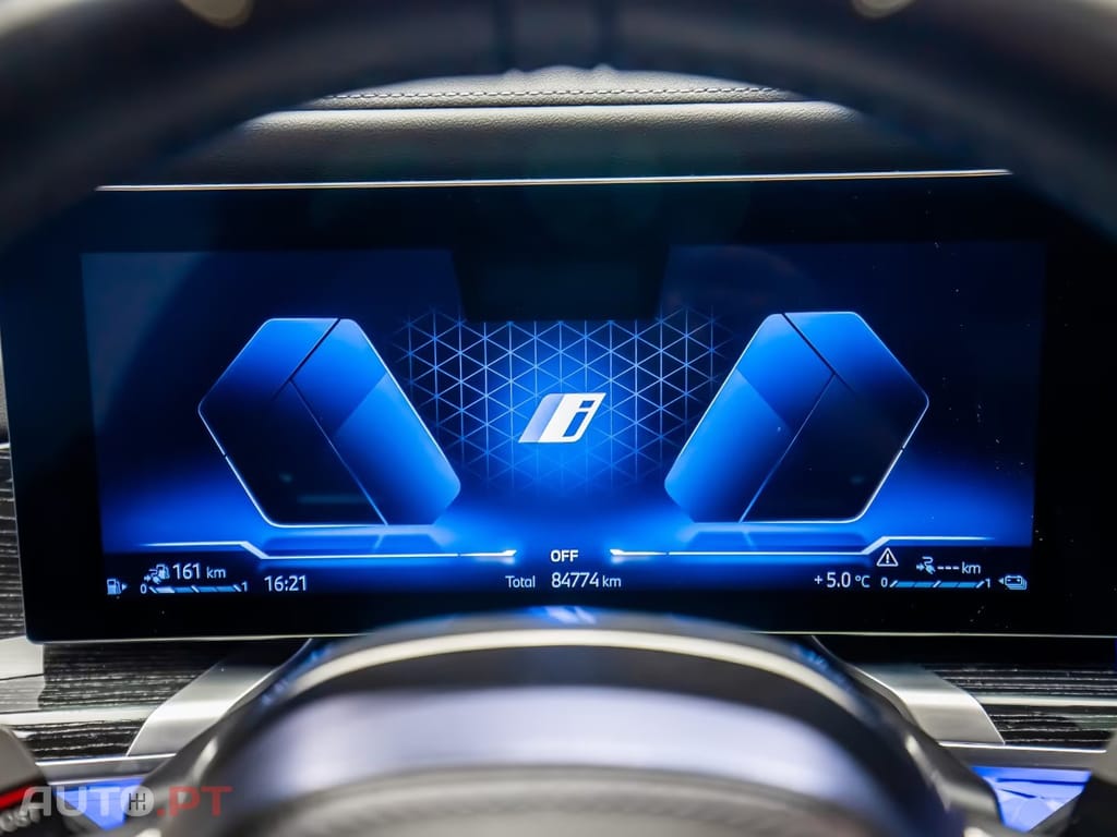 BMW 750 e xDrive M Sport