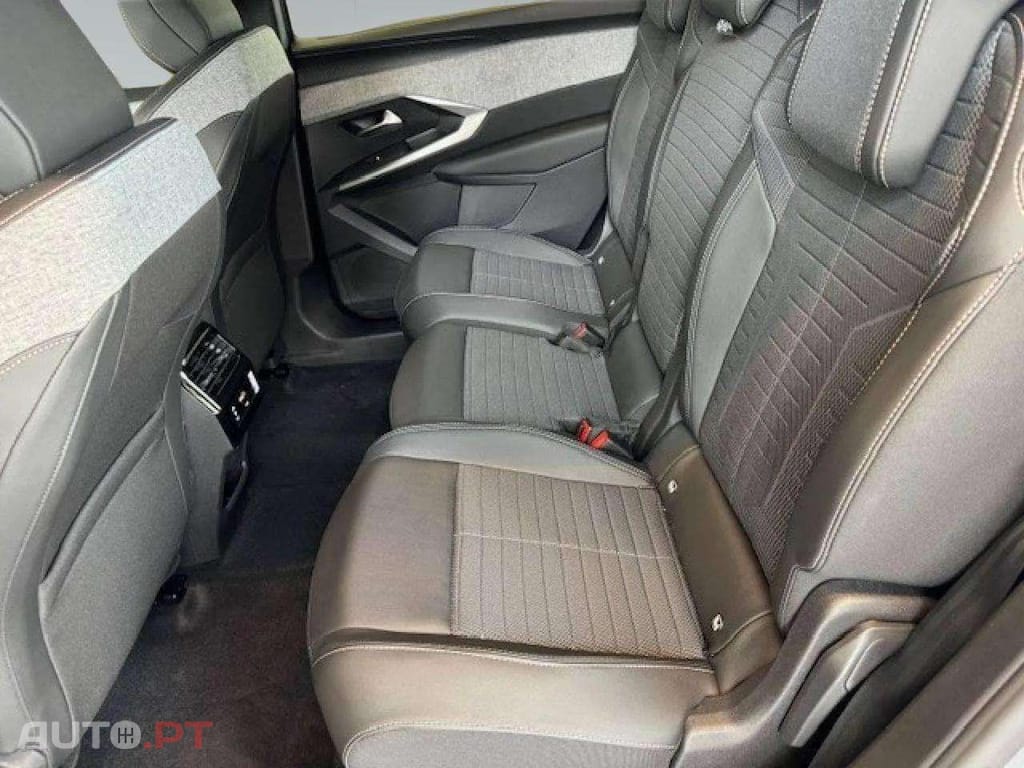 Peugeot 5008 Hybrid e-DCS6 Allure