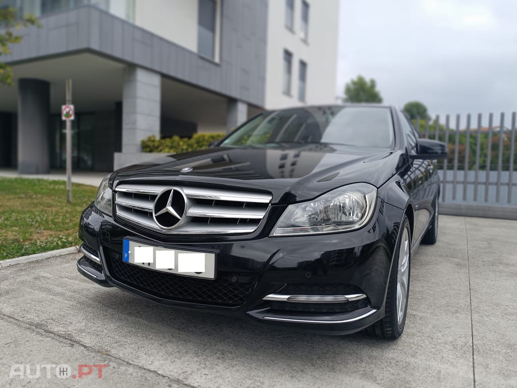 Mercedes-Benz C 180 CGi Avantgarde BlueEfficiency Aut.
