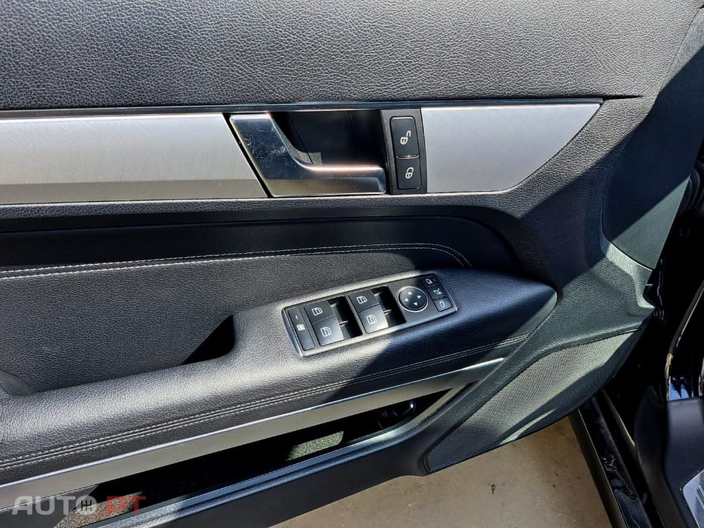 Mercedes-Benz E 220 CDi BlueEfficiency