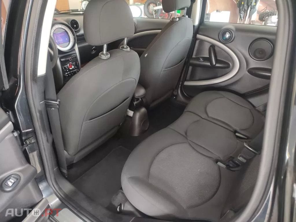 MINI Countryman One D