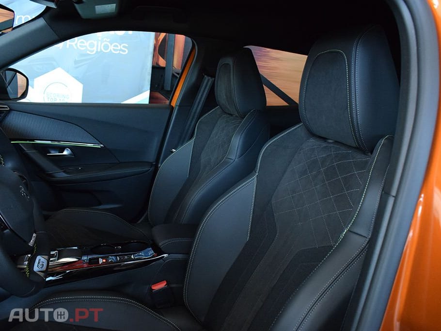 Peugeot 2008 1.5 BLUEHDI GT EAT8