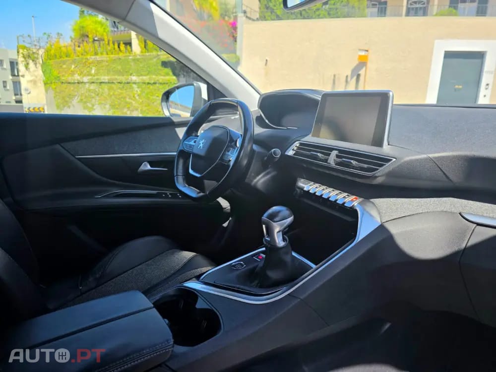 Peugeot 3008 1.2 PureTech Allure