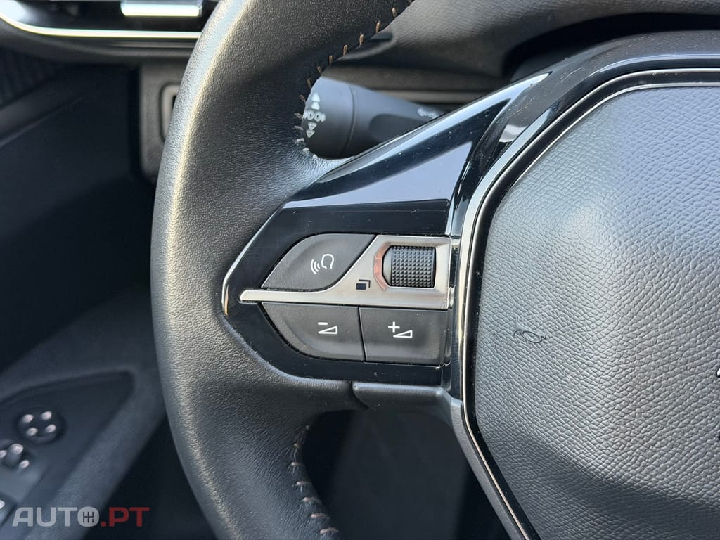 Peugeot 3008 1.5 BlueHDi Active