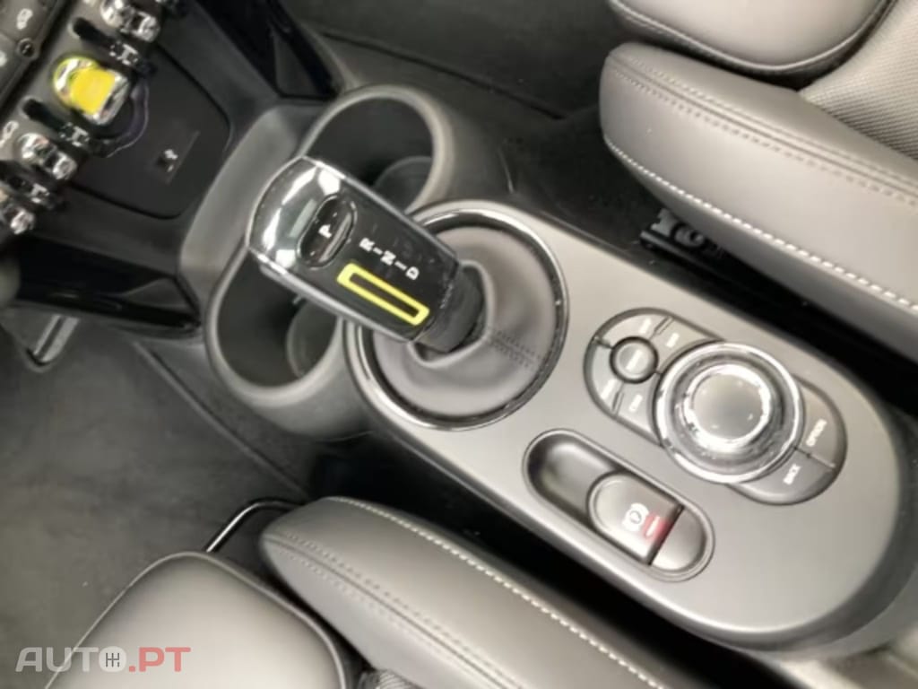 MINI Cooper I.V.A DEDUTIVEL SE