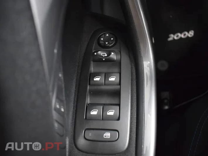 Peugeot 2008 1.5 BlueHDi Style