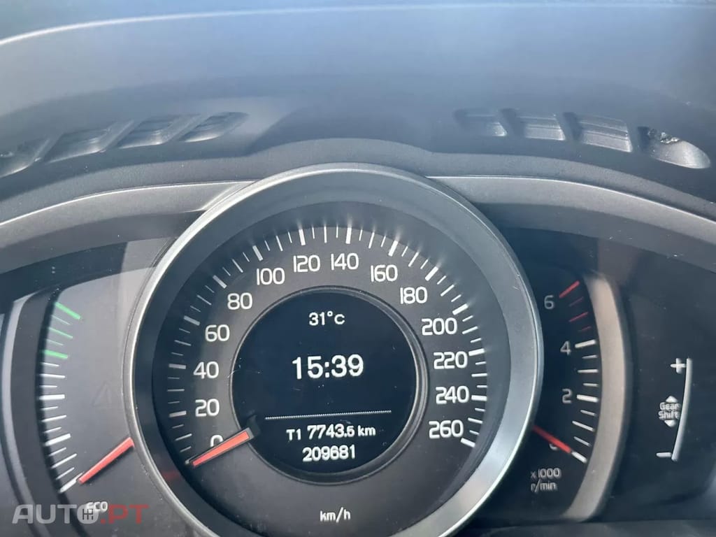 Volvo V40 1.6 D2 Momentum Eco