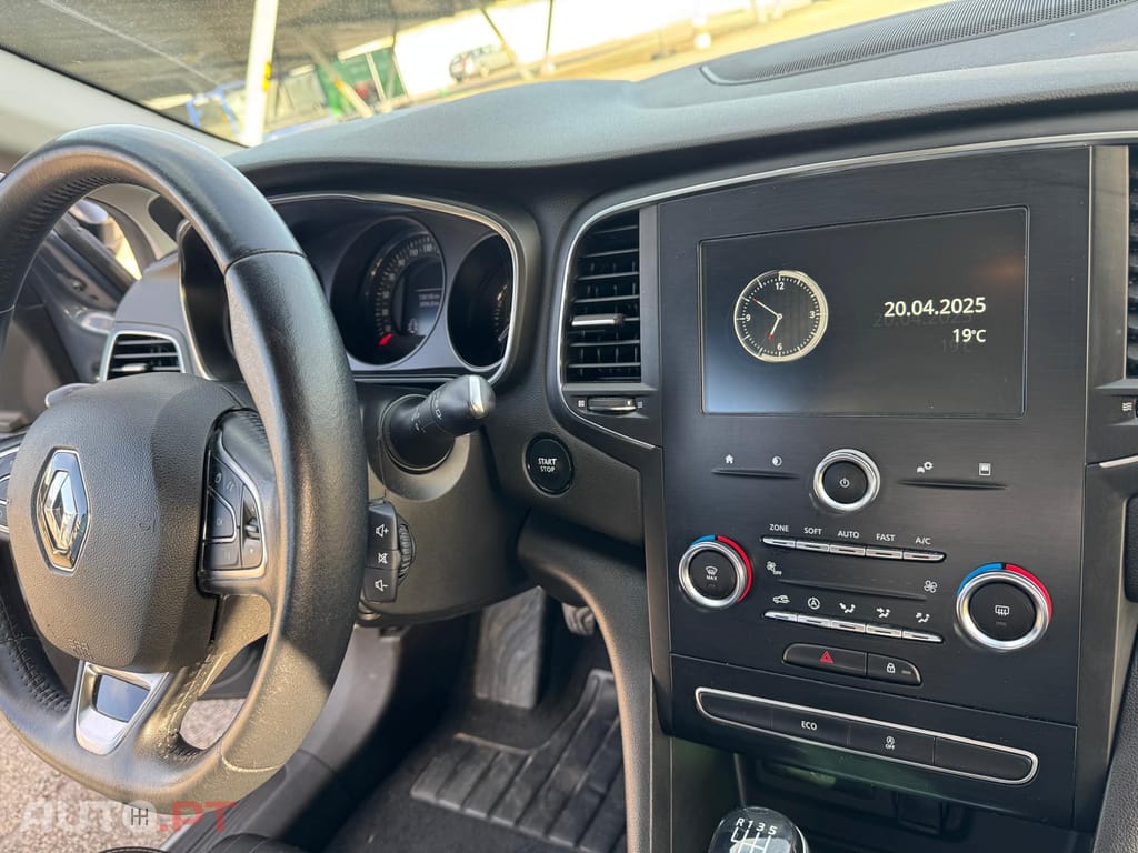 Renault Mégane Sport Tourer 1.5 blue dci limited